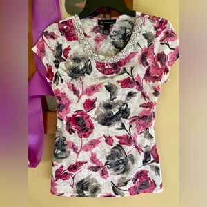 Delicate Detailed floral Top